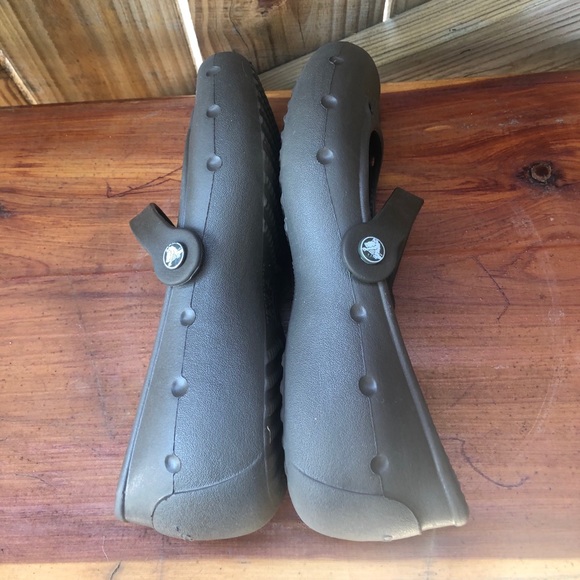 Crocs “Alice” Brown Mary Jane Style Rubber Shoe - Picture 3 of 8